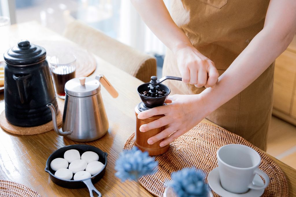Comment moudre du café ? (Guide 2024)